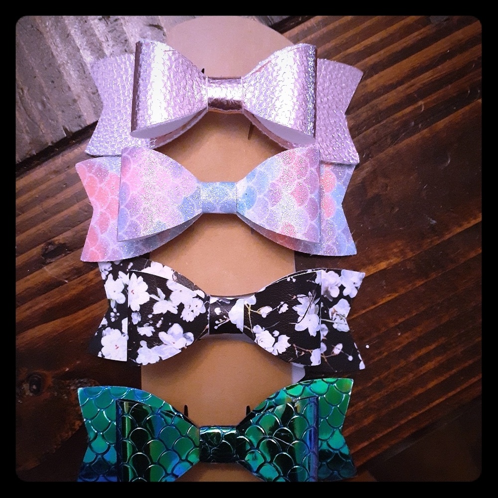 Handmade by me little girls bows $7each
